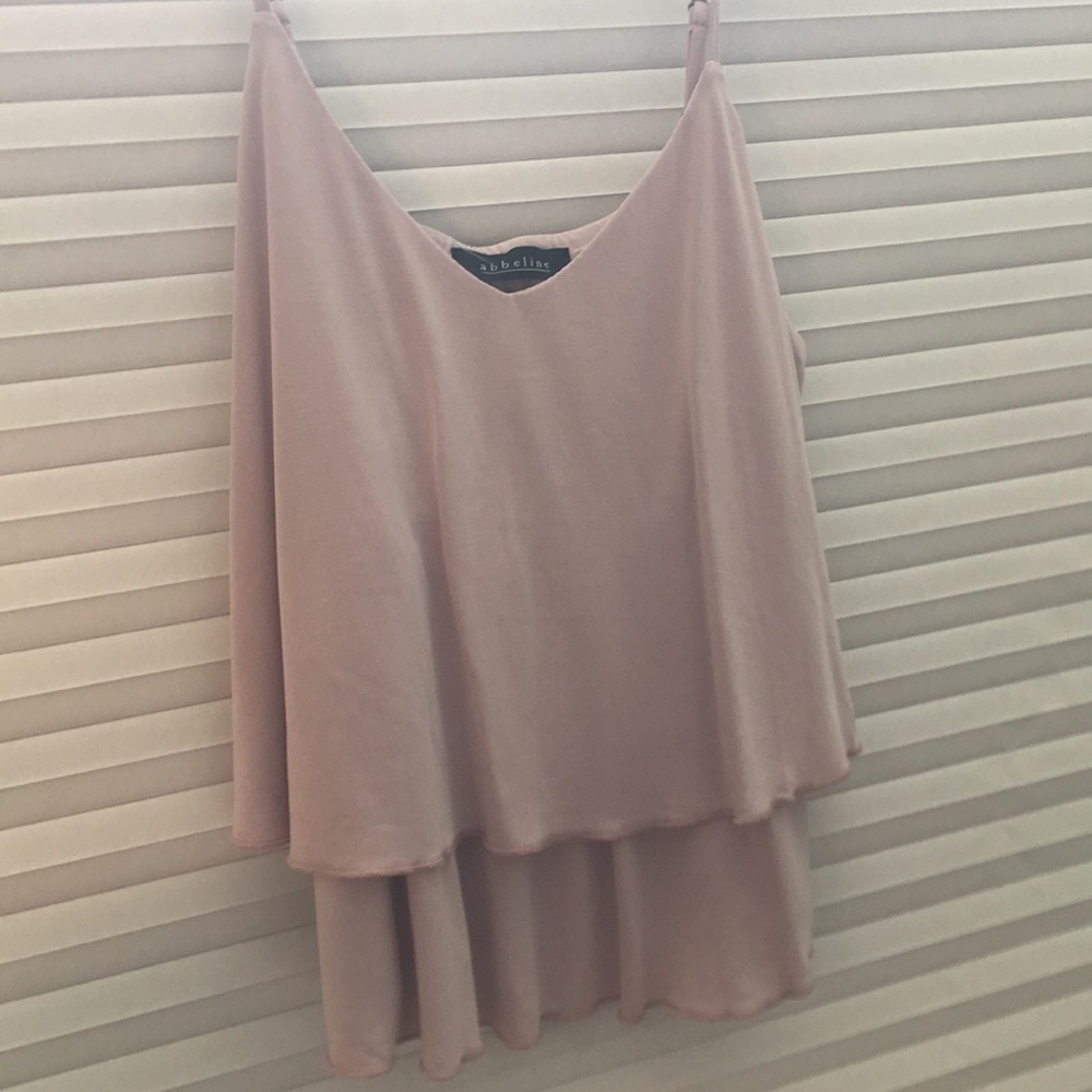 pink tank top